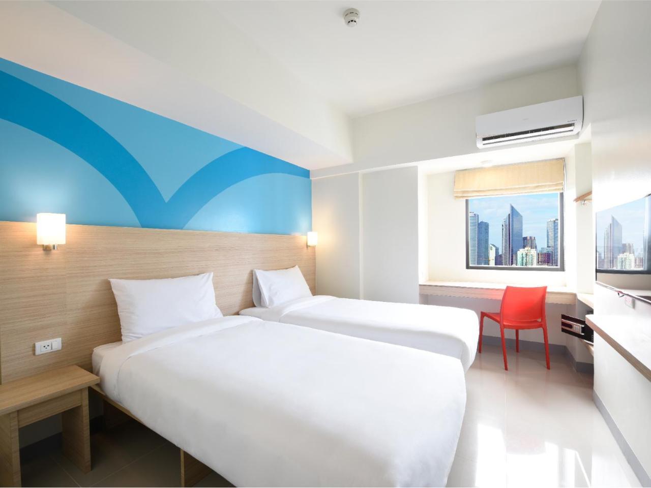 Hop Inn Hotel Tomas Morato Quezon City Exterior photo